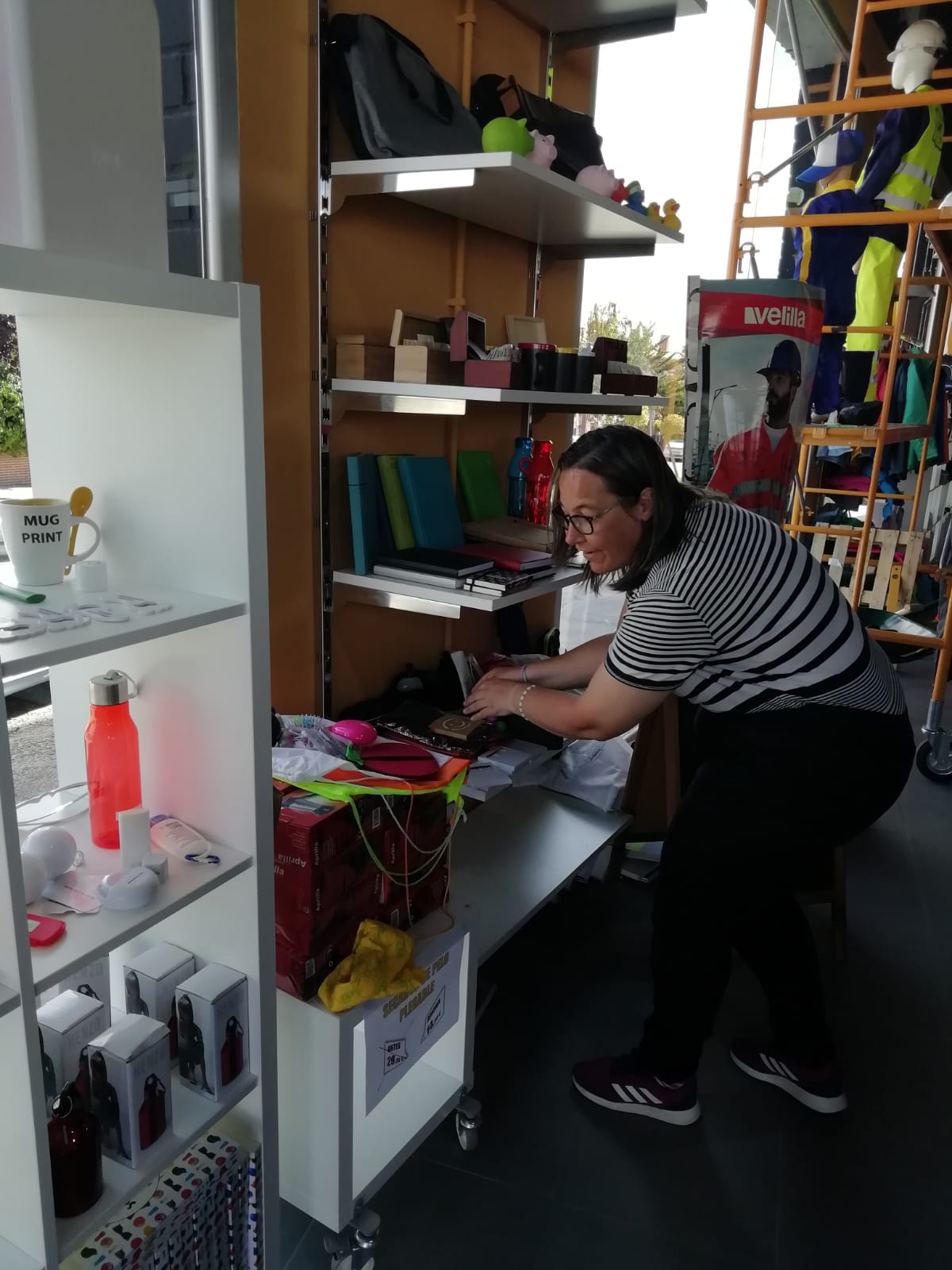 Seguimos realizando prácticas. #Auxiliar de comercio