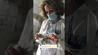 Mi enfermera favorita nos enseña en este vídeo, los organizadores de batas que hacemos en Fundabem ?